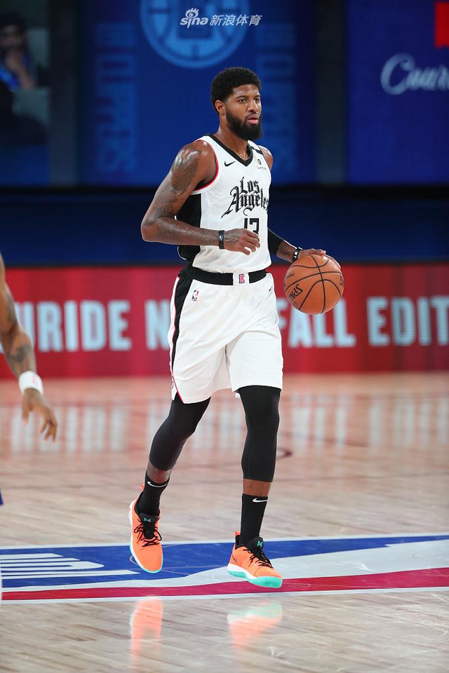 更多展现出 更多展现出